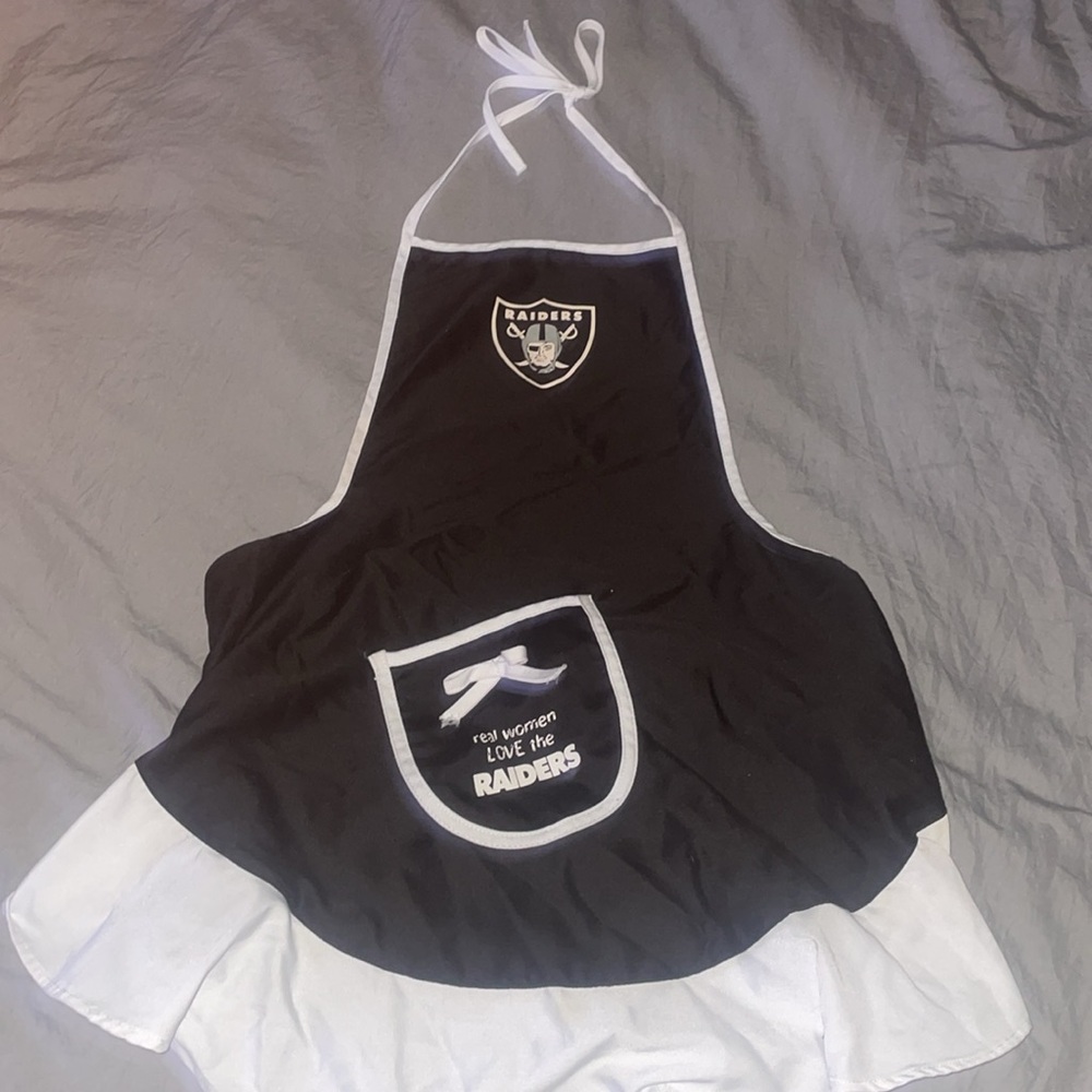 **3/$15** Raiders apron, good condition